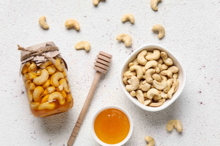 Preserved Cashews