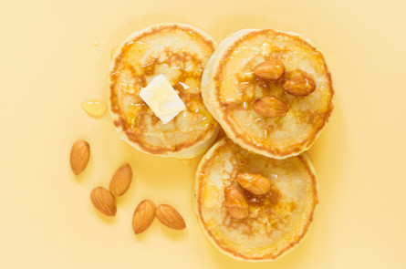 Gluten-Free Almond Pancakes 