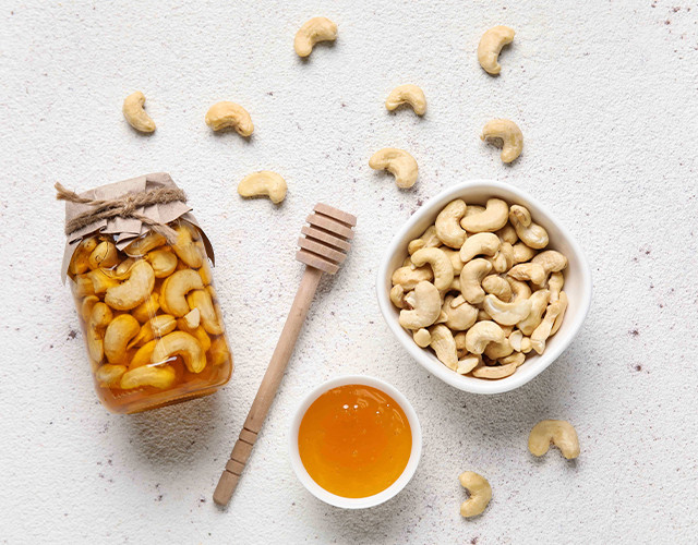 Preserved Cashews