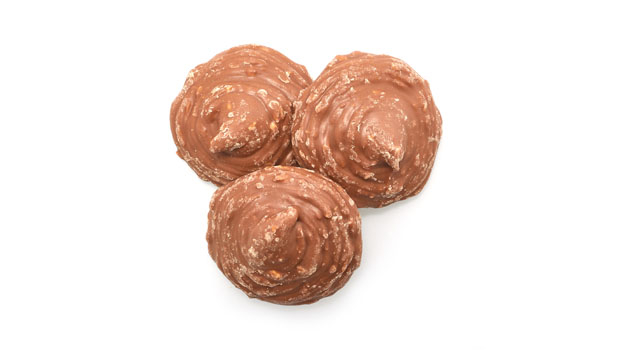 CHOCOLATE FLAVORED MACAROONS | Yupik
